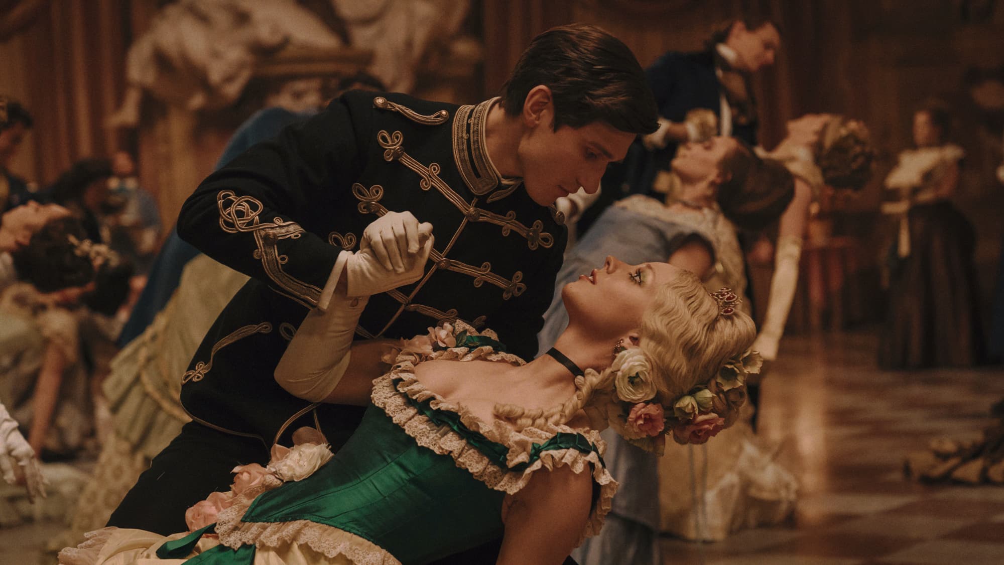 file_the-ugly-stepsister-still-4-isac-calmroth-and-lea-myren-photo-lukasz-bak-kopi